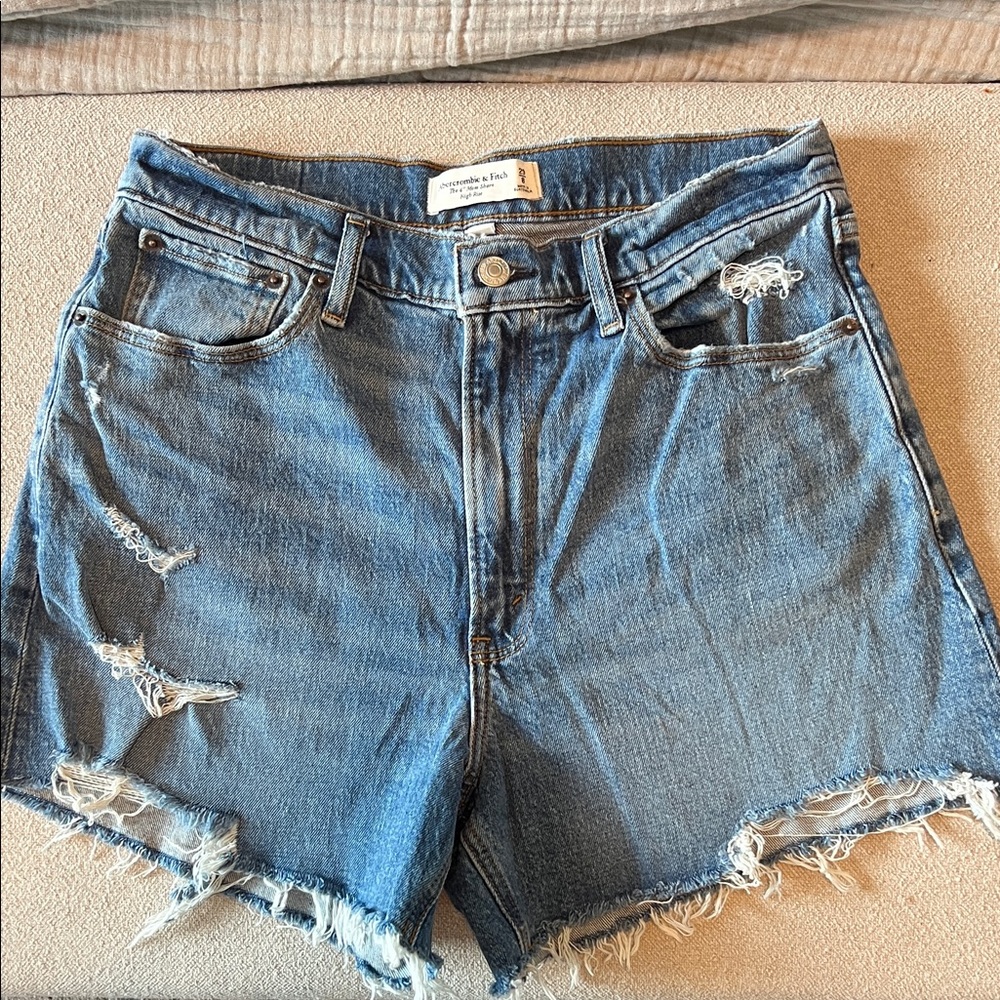 Abercrombie Curve Love/High Rise Mom Shorts